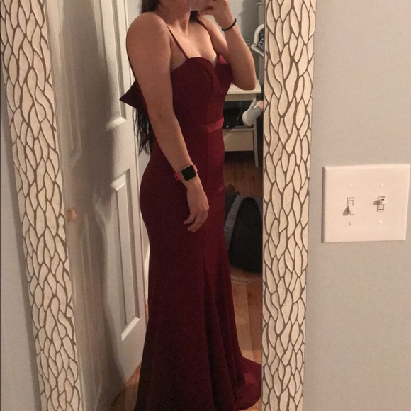 Red prom/formal dress - Picture 3 of 4